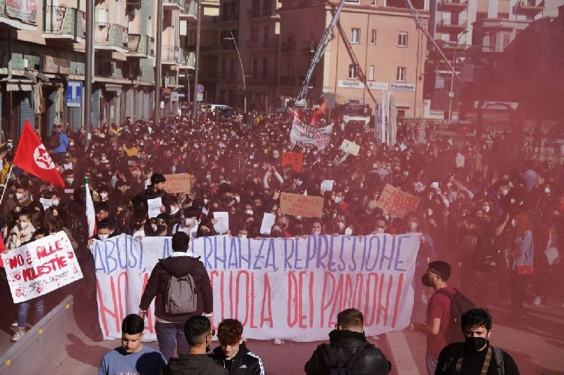 Manifestazione Cosenza buona