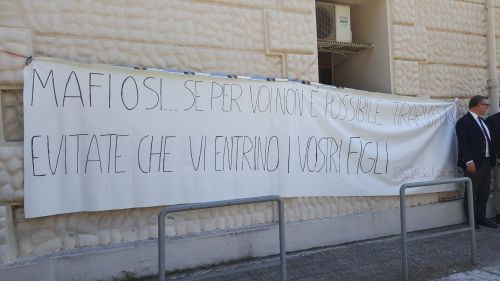 sitintribminori