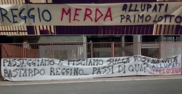 striscione-reggina-cosenza-scaled-e1603202113245